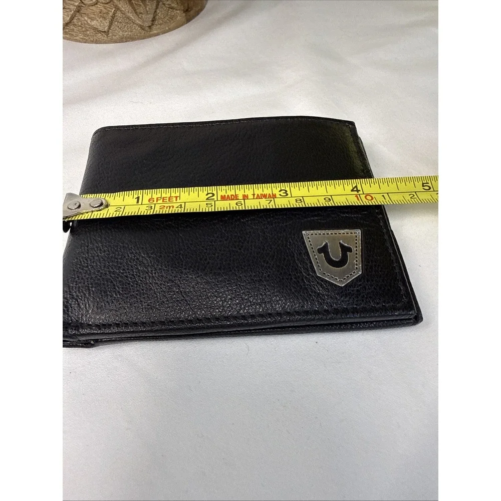 True Religion Men's Genuine Leather Black Bifold Wallet RFID Metal Logo.